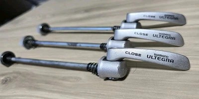 Lote de 3 pinchos traseros Shimano Ultegra FH-6500 QR de liberación rápida gris Foto 1 de 4