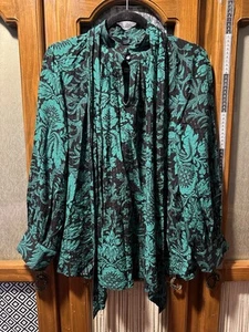 Taking Shape Womens Plus Size 12 Top Ladies Tshirt Long Sleeve Green Black Leaf - Picture 1 of 11