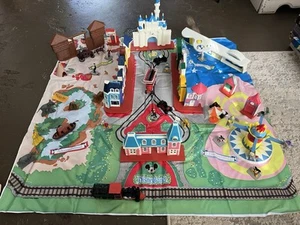 Playset commemorativo Disneyland Sears 1988 vintage completo con scatola - Foto 1 di 9