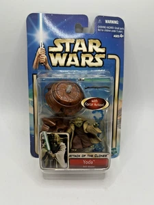 Star Wars Attack Of The Clones Yoda Jedi Master Action Figure 2002 BRAND NEW - Picture 1 of 3