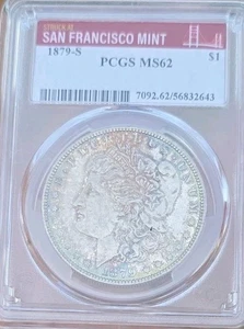 Moneda de dólar Morgan de plata S 1879 graduación profesional MS62 color arco iris tonificación  - Imagen 1 de 14