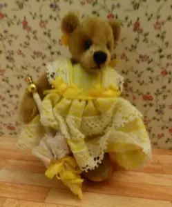 World of Miniature Bear - ""Me For You"" - per casa delle bambole o collezione - firmato - Foto 1 di 3