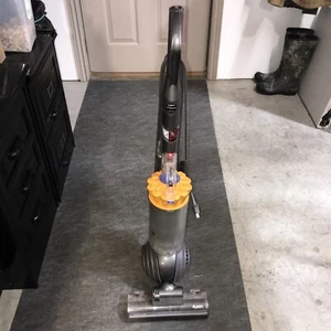 Dyson DC40 Multi Floor Upright Ball Vacuum w/ Crevice Attachment - Picture 1 of 7