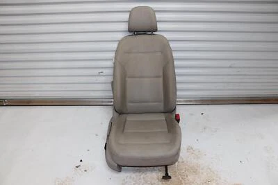 Volkswagen Golf 2015-2019 hatchback asiento delantero derecho cuero sintético tostado OEM Foto 1 de 4