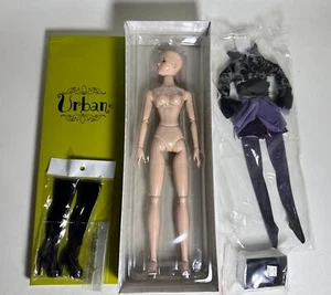 Horsman Urban Vita Goth Love You to Pieces Doll NIB 16 inch Articulated - Picture 1 of 10
