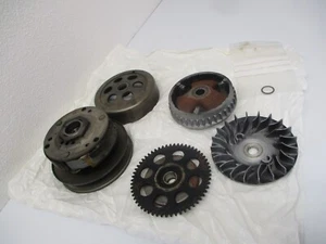 Drive centrifugal clutch + starter freewheel Yamaha Gygnus 125 XC 2000-2003 - Picture 1 of 3