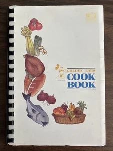 Walt Disney World Golden 'Ears Club Cook book Cookbook Favorite Recipes RARE - Picture 1 of 8