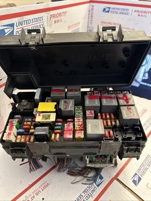 Jeep Liberty Dodge Nitro TIPM 2008 caja de fusibles eléctrica totalmente integrada 04692235AH Foto 1 de 4