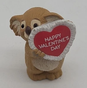 VTG Hallmark Merry Miniatures "Happy Valentines Day" Koala Holding Heart - 1987 - Picture 1 of 2