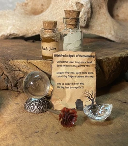 Puppenhaus Miniaturen Witchy Halloween Set, Glow in the Dark Trank Kristallkugel - Bild 1 von 10