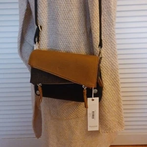 Hammitt Small Edison Houndstooth Crossbody Clutch Handbag Tan/Black 6 Way NWT - Picture 1 of 6