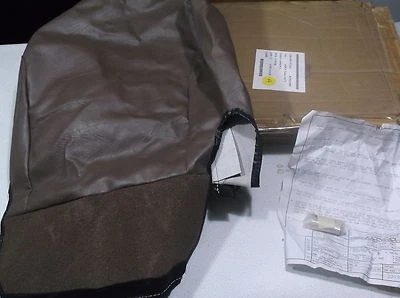 NEW International Navistar Brown Seat Cover Kit 1699629C1 1209122-528 - Image 1 of 3