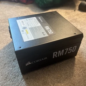 Alimentation entièrement modulaire Corsair CP-9020195-NA RM750 750W 80 PLUS - Noir - Photo 1/7