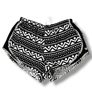 Pantalones Cortos Forrados Universitarios Para Mujer Talla L Atléticos Negros Blancos Estampado Azteca Ligeros - Imagen 1 de 8