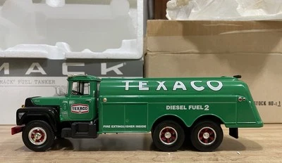 First Gear 19-2251 1:34 Die Cast Texaco Diesel Mack R Model Tanker Truck - Image 1 of 4