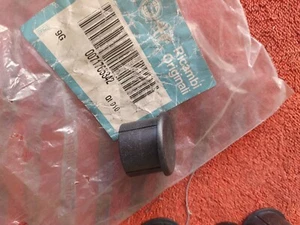 ORIGINALE 71765342 TAPPO DX BARRE PORTATUTTO FIORINO QUBO DA 2007 QUBO TREKKING - Picture 1 of 4