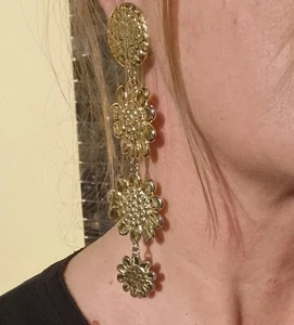 VOGUE BIJOUX orecchini a clip vintage placcati oro - Foto 1 di 3