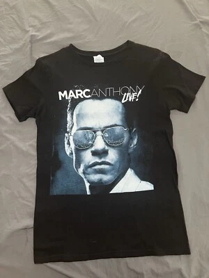 Marc Anthony Live 2016 - Image 1 of 4