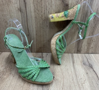 Женские сандалии на каблуке Rampage Emotion размер 10 M зеленые со стразами с вышивкой - Изображение 1 из 4