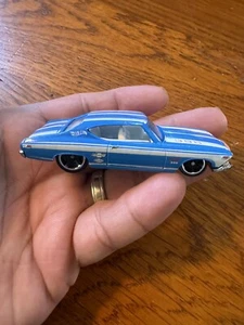 Chevrolet Hot Wheels 2007 Chevelle SS 396 69 rayas de carreras azul blanco. - Imagen 1 de 20