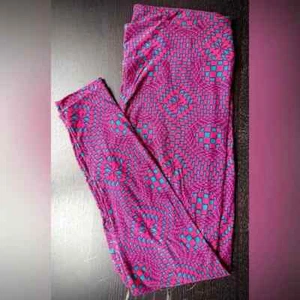 Vibrant Geometric Patterned TC LuLaRoe Leggings - Picture 1 of 2