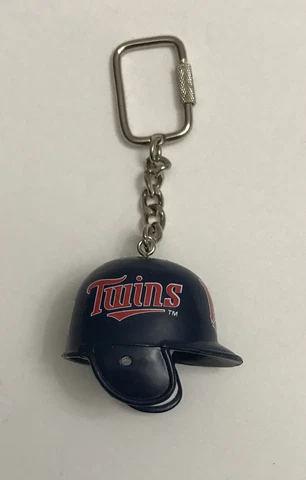 Minnesota Twins Helmet Keychain MLB 1999 Baseball Cover