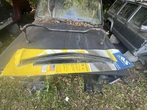 Side Window Deflector for 2014-2017 Jeep Cherokee -- 94981 AVS - Picture 1 of 2