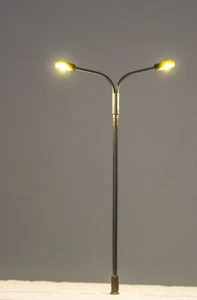 10 LED Straßenlampen zweiseitig Metall N für Modellbau mit Widerständen für 12V - Bild 1 von 4