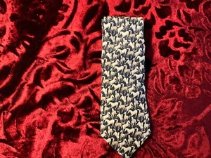Vintage (1996) HUNTING WORLD Wild Horses 100% Silk Tie Hand Made in Italy - Picture 1 of 3