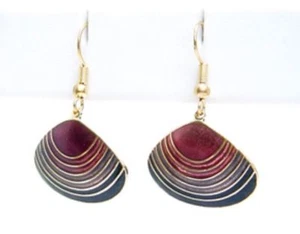 Cloisonne shell earrings on gold tone base metal EAR390003 - Picture 1 of 1