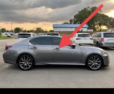 FRONT RIGHT SIDE EXTERIOR DOOR HANDLE OEM 2013 - 2015 Lexus GS350 GS450H - Image 1 of 4