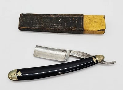 Navaja recta Wade & Butcher’s “en blanco para cóncava” con estuche de 1/2, hoja ancha de 3/4” Foto 1 de 4