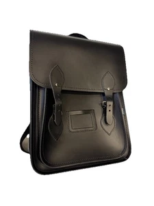 MOCHILA URBANA DE CUERO HECHA A MANO ZATCHEL - NEGRA Usada - Falta 1 Correa - Imagen 1 de 15