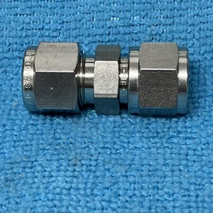 SWAGELOK ~ SS-600-6 ~ STRAIGHT UNION ADAPTER FITTING - Picture 1 of 2