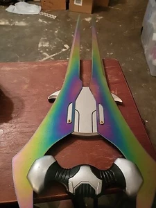 Halo Covenant Energy Sword Prop Replica w/ Wooden Wall Plaque - Picture 1 of 4