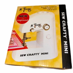 ProvoCraft Tools Sew Crafty Mini Portable Lightweight Sewing Machine- pre own - Picture 1 of 8