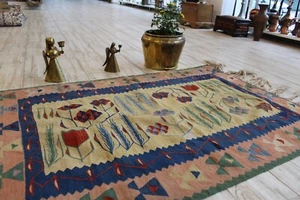 Handwoven Turkish Floral Kilim Rug - Picture 1 of 4
