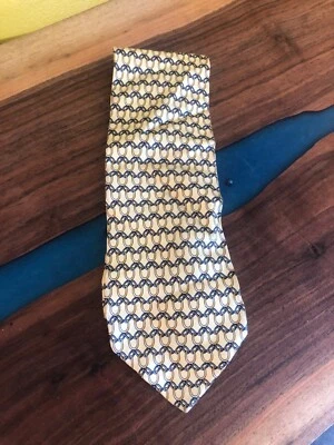 Corbata Paolo Gucci Azul/Amarillo Cadena Mordida de Caballo 100% Seda Italia 3.5" Usada en Excelente Condición Foto 1 de 4