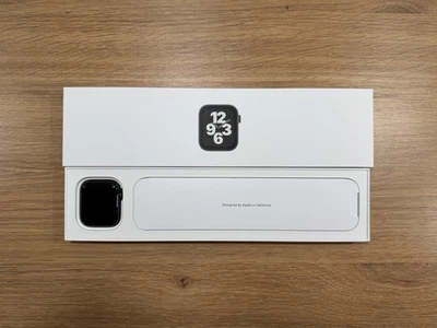 Apple Watch SE 44mm GPS + LTE Aluminium — Space Grau - Bild 1 von 4