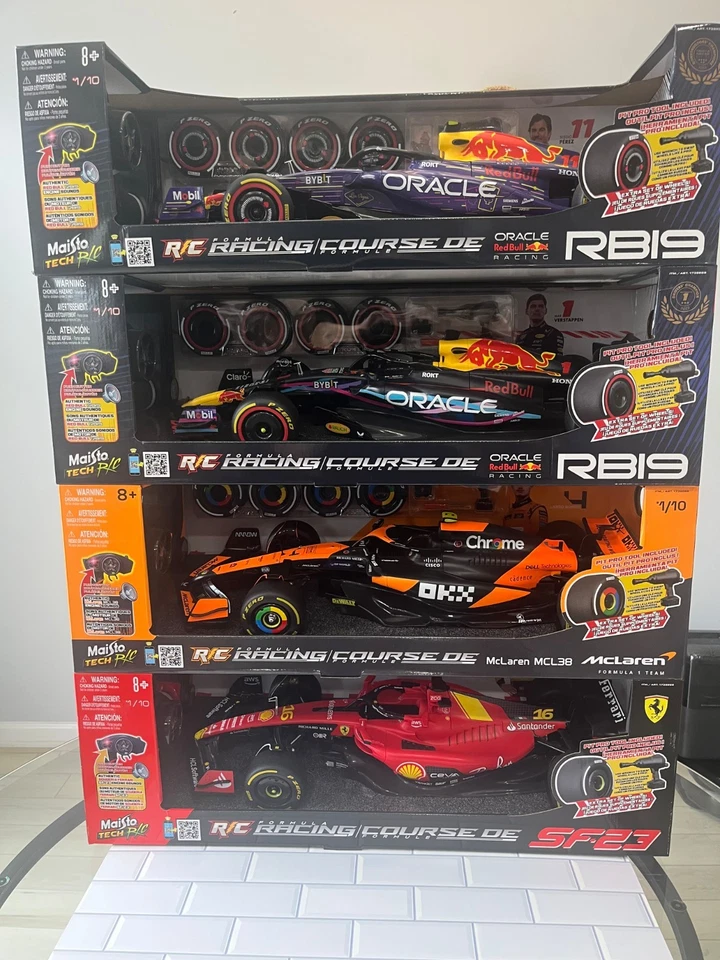 Maisto Formula 1 RC 1:10-Ferrari, McLaren, Red Bull-  Extra Wheels & Pit Tools - Image 1 of 4