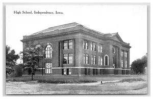 POSTAL High School Independence Iowa IA blanco y negro - Imagen 1 de 2