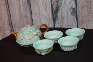 Plum Teapot and 4 Cups Tea Set - New - Picture 1 of 1