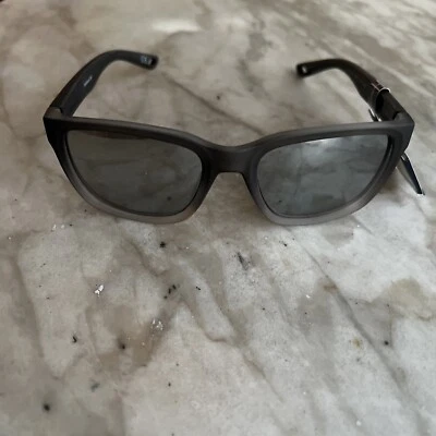 Gafas de sol REEBOK para hombre con lentes espejadas gris translúcido marco negro RBOP 2210 GRIS Foto 1 de 4