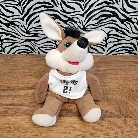 4.31 - Rare Vintage Collectible San Antonio Spurs Plush Mascot - PeyChurSa.25 Cover