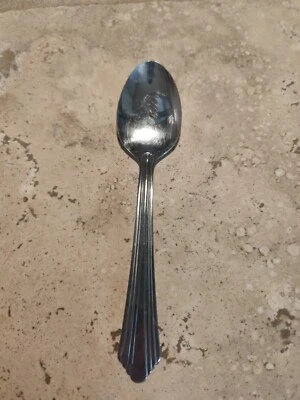 World Tableware Stainless Teaspoon WOR4 Pattern 6" Ribbed Handle USA           - Image 1 of 4