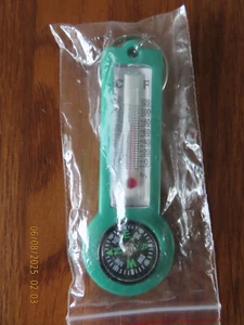 Thermometer/Compass Keychain - Picture 1 of 3