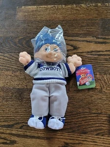 Muñeca Russ Wee Troll Kidz NFL Dallas Cowboys muñeca vestida 9 pulgadas 1992 nueva con etiquetas - Imagen 1 de 7
