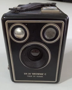 Kodak Brownie Six-20 C Film Camera, Leather Case, Instructions, 1950s Excellent - Picture 1 of 12