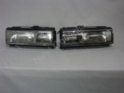 Nuevo de Lote Antiguo OEM Oldsmobile Calais Faro Luz 1987 - 1991 PAR Foto 1 de 4