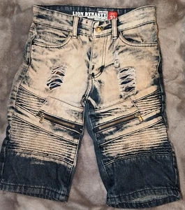 Boys Lion Dynasty Distressed Blue Jean Shorts Size 10 - Picture 1 of 4